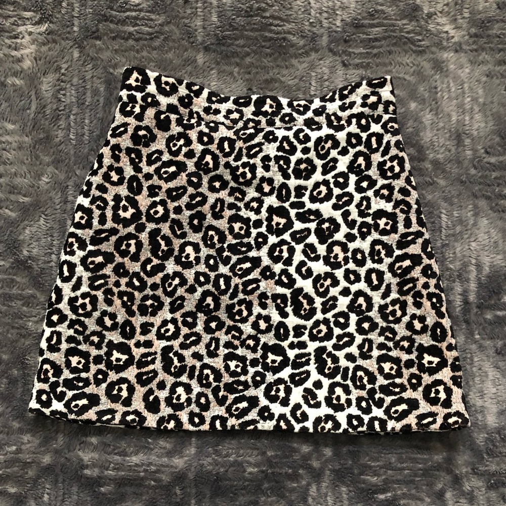 Topshop Leopard Mini Skirt Size 4 Like New